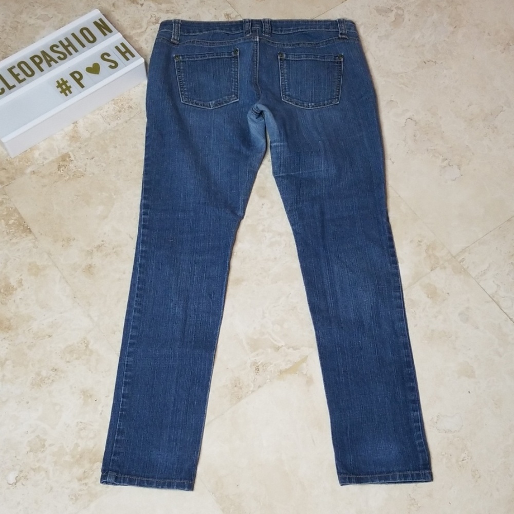FOREVER 21 28 Jeans - Picture 4 of 4
